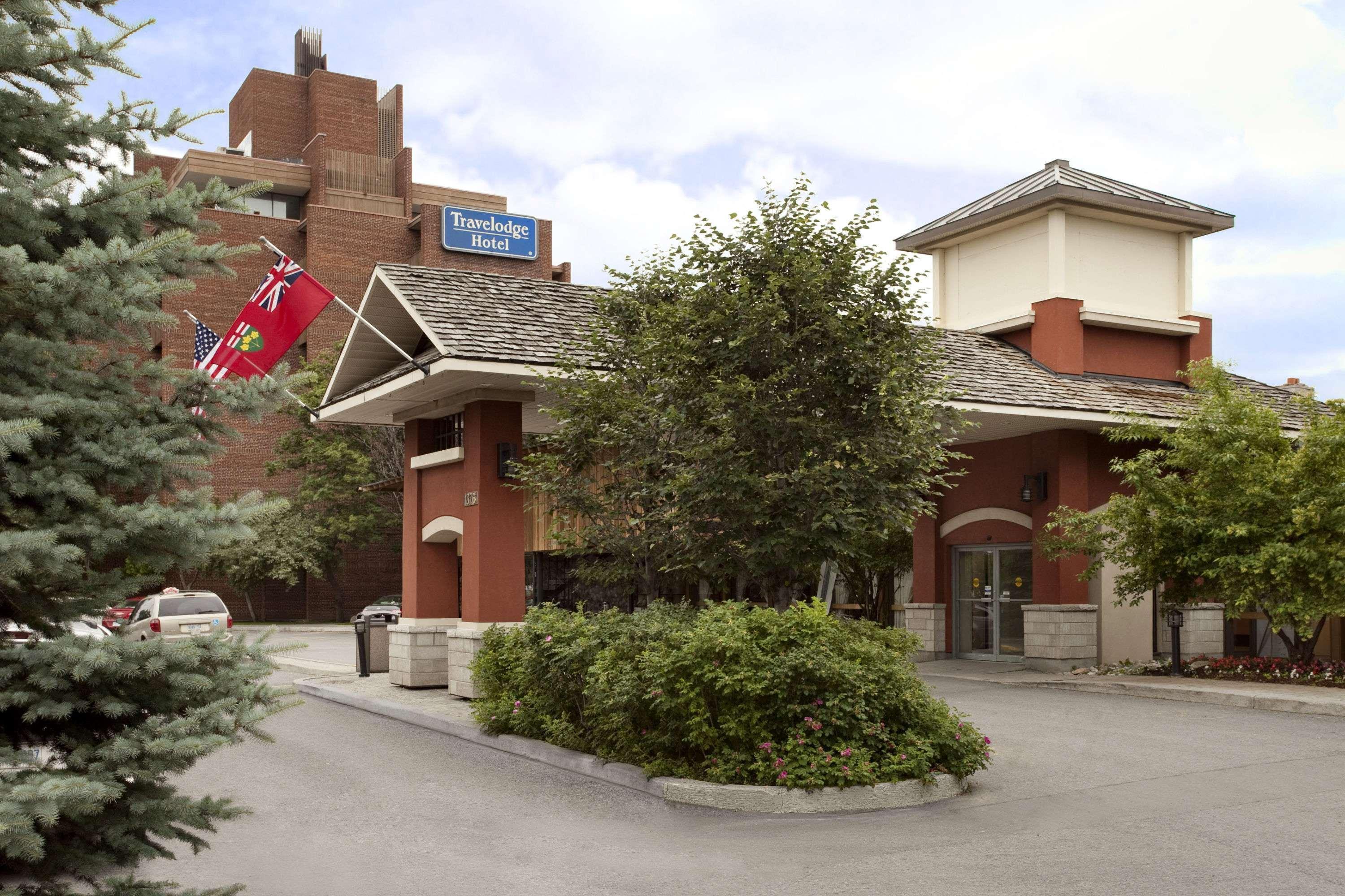Travelodge By Wyndham Ottawa West Exterior photo