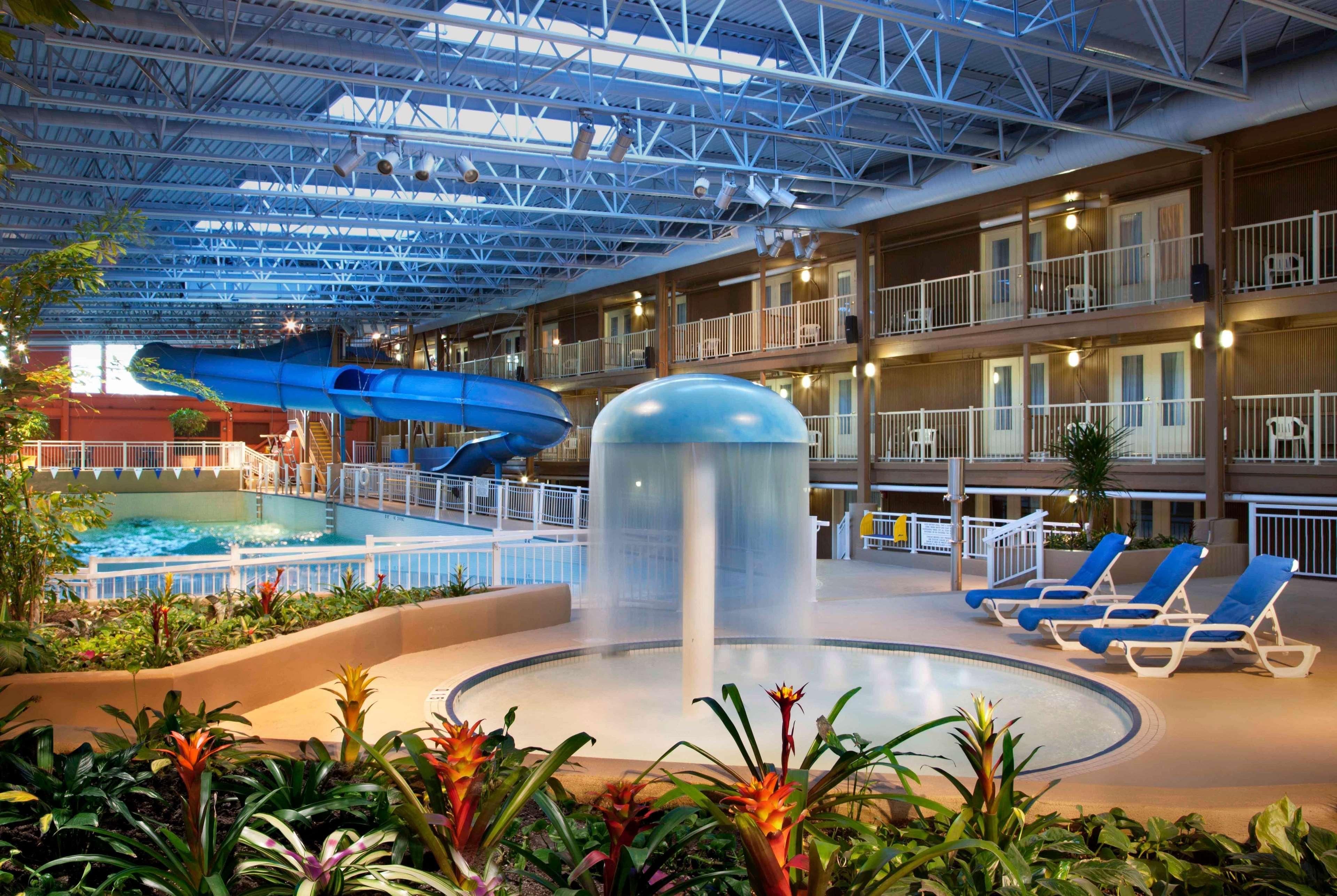 Travelodge By Wyndham Ottawa West Exterior photo